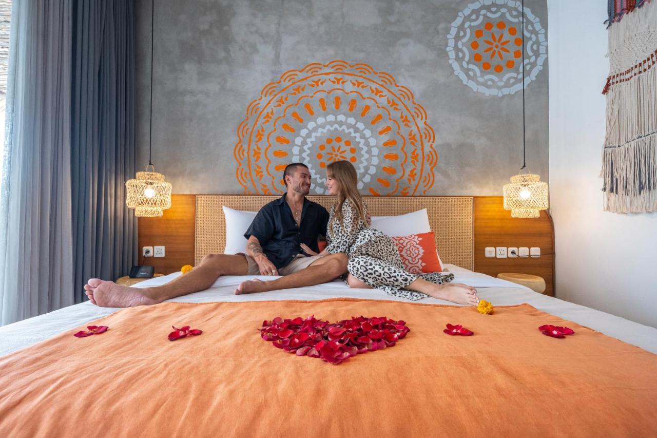 Roomates Surf Camp Canggu By Ini Vie Hospitality 외부 사진