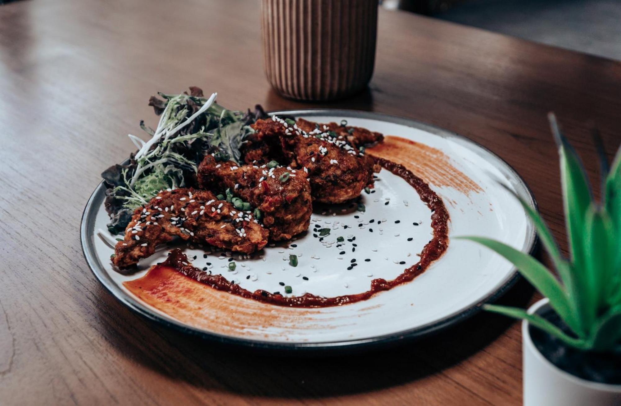 Roomates Surf Camp Canggu By Ini Vie Hospitality 외부 사진