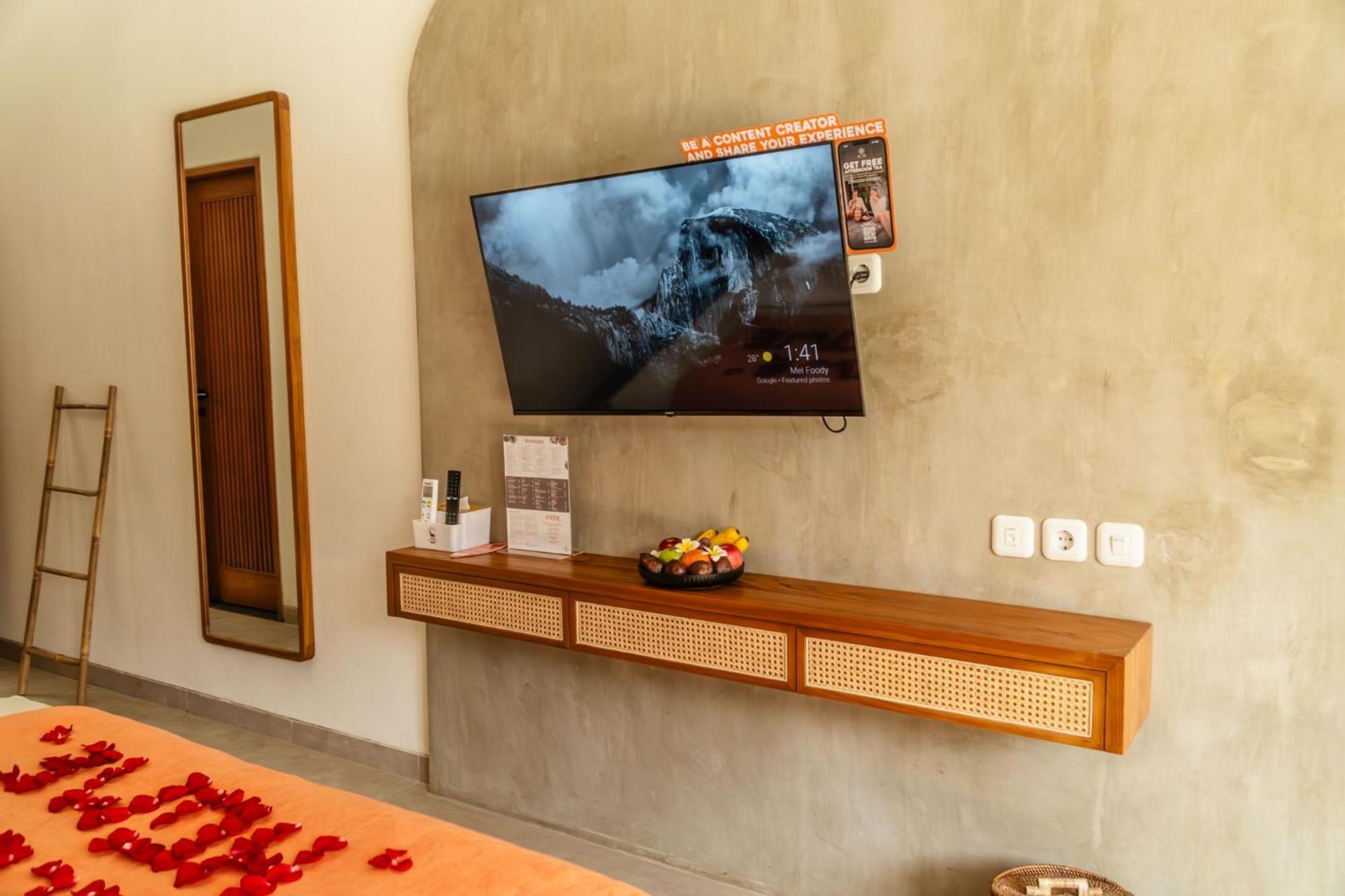 Roomates Surf Camp Canggu By Ini Vie Hospitality 외부 사진